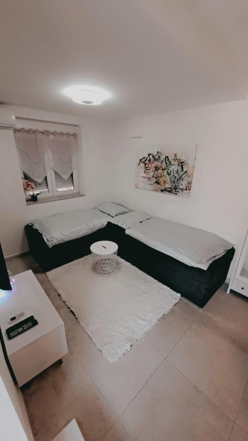 Near Beach Studio Kastela Exterior photo