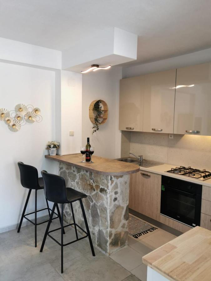 Near Beach Studio Kastela Exterior photo