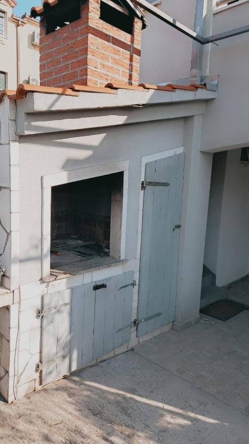 Near Beach Studio Kastela Exterior photo
