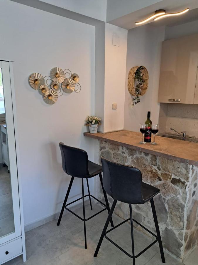 Near Beach Studio Kastela Exterior photo