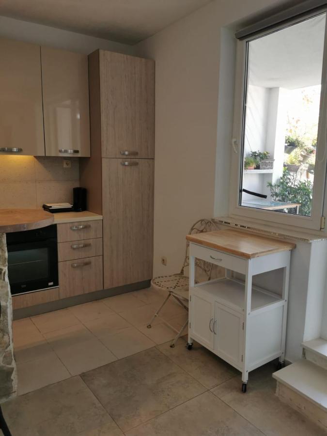 Near Beach Studio Kastela Exterior photo