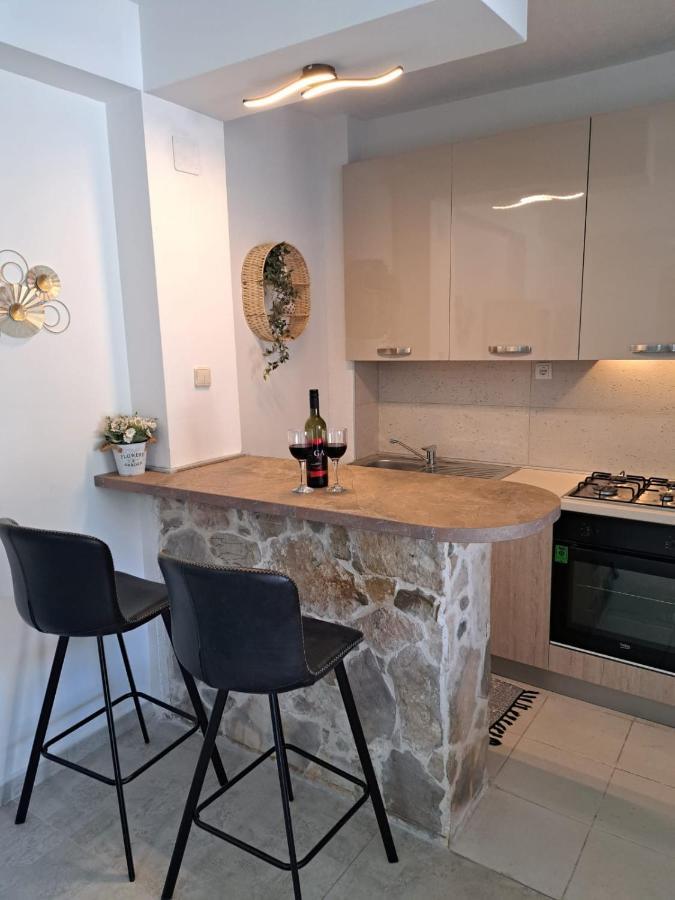 Near Beach Studio Kastela Exterior photo